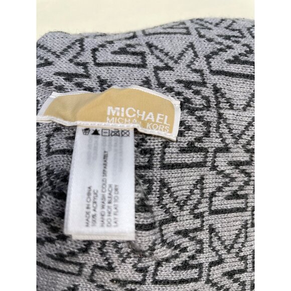Michael Kors Unisex Gray Hat & Scarf 64" x 10  SKU 4823 - Picture 8 of 8